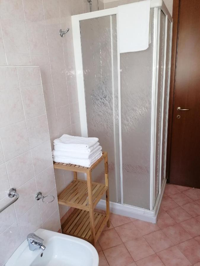 Residence La Meridiana - Apartment 04 Пескьера-дель-Гарда Экстерьер фото